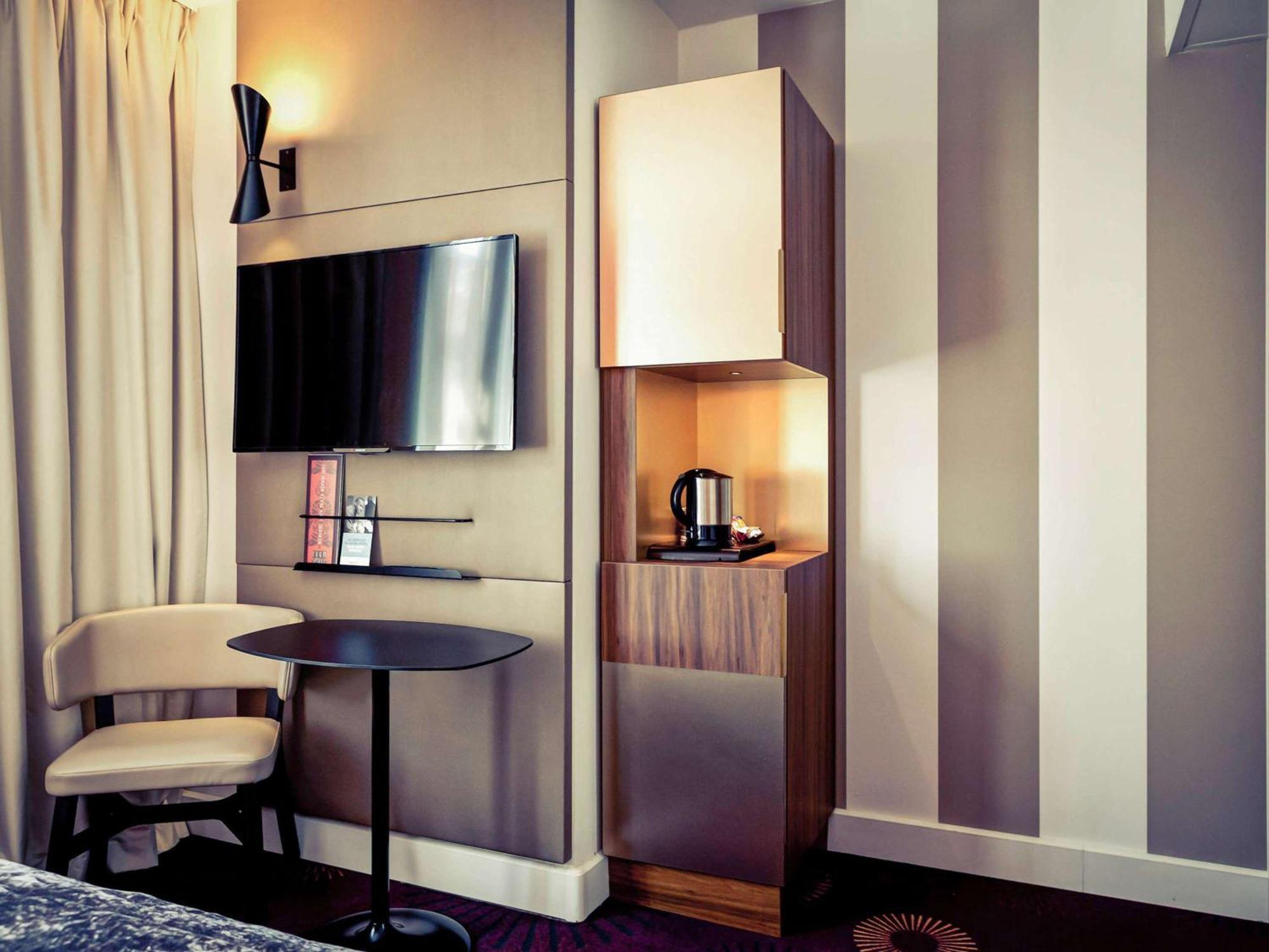 Hotel Mercure Centre Plaza Republique 4*