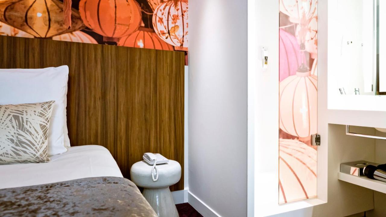 Mercure Centre Plaza République Hotel 4*