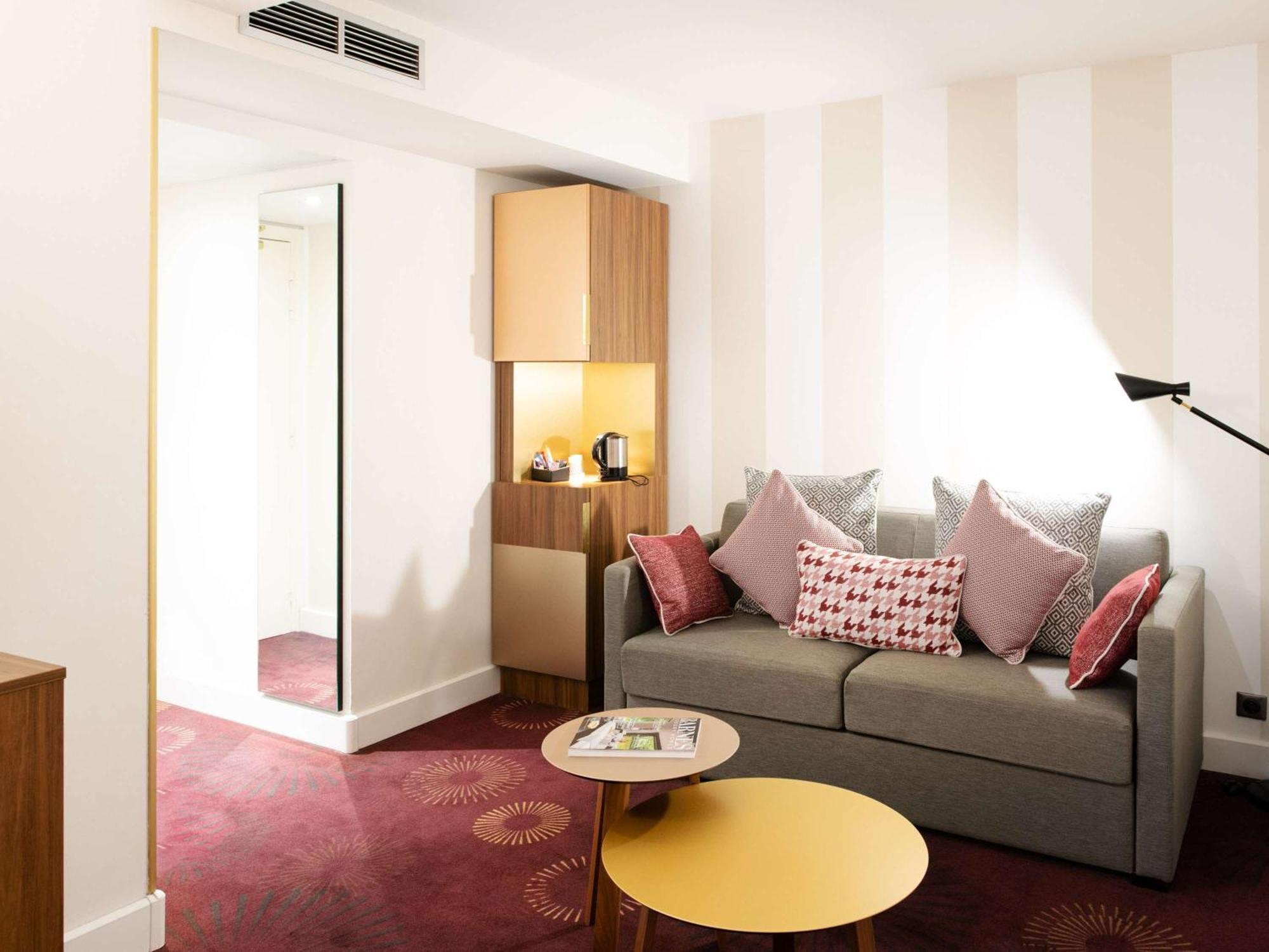 Mercure Centre Plaza République 4*