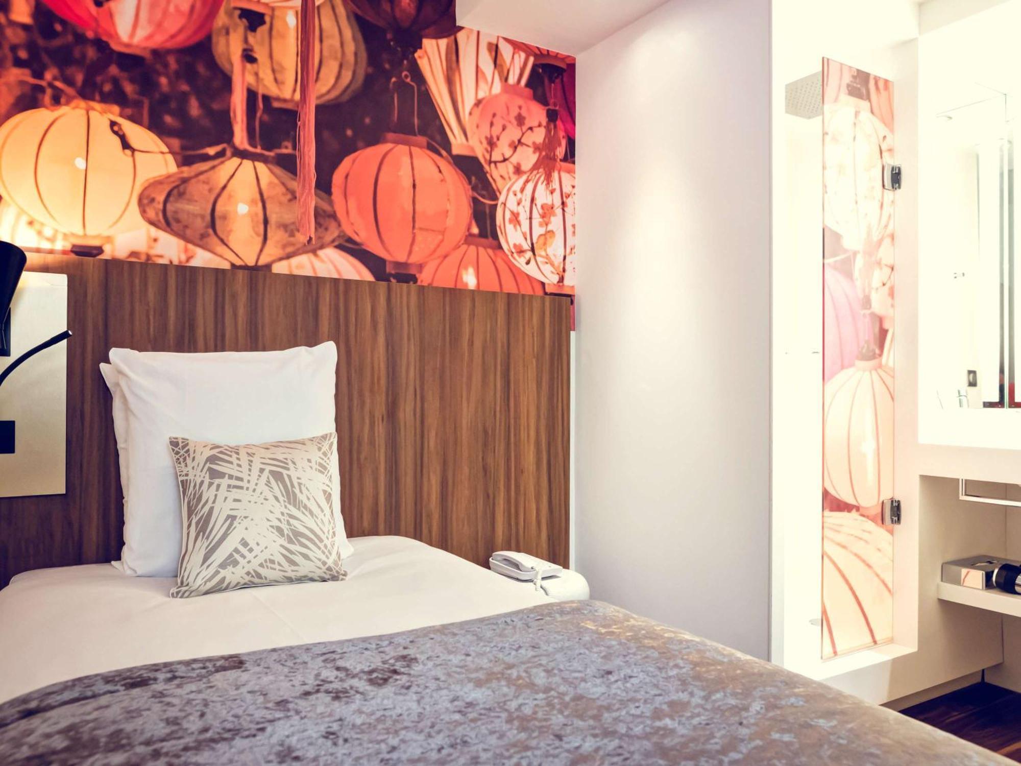 Hotel Mercure Centre Plaza République 4*